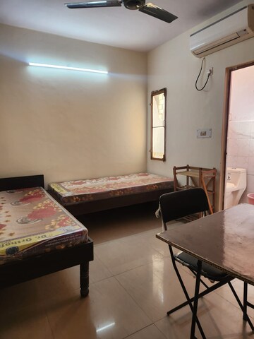 Studio Apartment For Rent in RWA Qutab Enclave, Katwaria Sarai