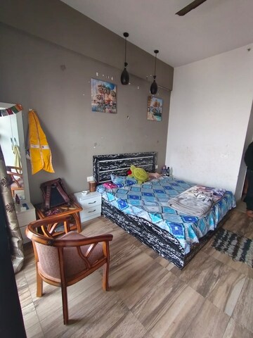 Bedroom in 1 BHK Apartment at Paramount Golfforeste Villas, Zeta I Greater Noida – for Rent