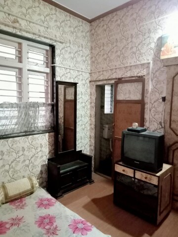 Living Room in 1 BHK Apartment at Navjivan Colony, Mahim – for Rent