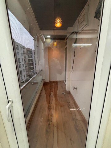 Balcony in 3 BHK Builder Floor at Mansarovar Extension – for Rent