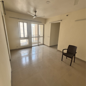 Room in 2 BHK Apartment at Jaypee Greens Kosmos, Sector 134 – for Sale