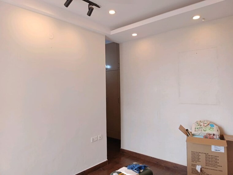 undefined, aims-golf-city 2.5 Bedroom 1150 Sq.Ft. Apartment In Sector 75 Noida 8683753