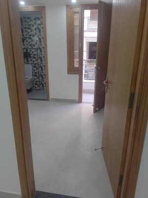 Room in 3 BHK Apartment at Vishwakarma Colony – for Sale
