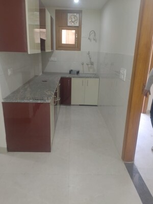 3 BHK Apartment For Sale in Vishwakarma Colony