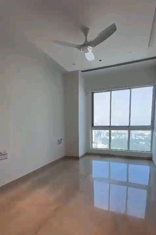 3 BHK + Servant Room Apartment For Rent in K Raheja Vivarea