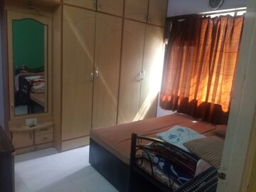 Bedroom in 2 BHK Apartment at Malad Apartment, Malad West – for Rent