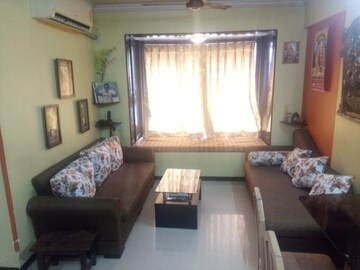 Living Room in 2 BHK Apartment at Malad Apartment, Malad West – for Rent