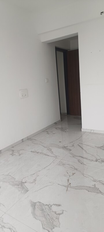 Room in 3 BHK Apartment at NG Grand Plaza, Ghansoli – for Rent