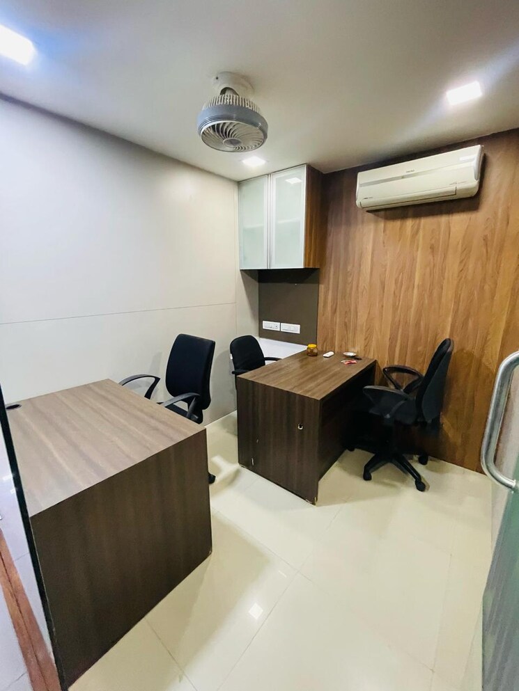 Team Area, science city Commercial Office Space 1311 Sq.Ft. In Science City Ahmedabad 8683874