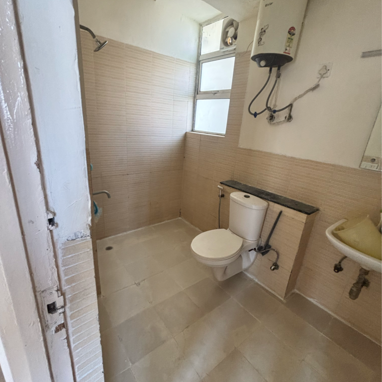 Bathroom, jaypee-greens-wish-town-klassic 2 Bedroom 751 Sq.Ft. Apartment In Sector 134 Noida 8683894