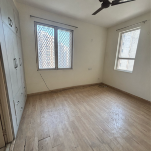 Room in 2 BHK Apartment at Jaypee Greens Wish Town Klassic, Sector 134 – for Sale