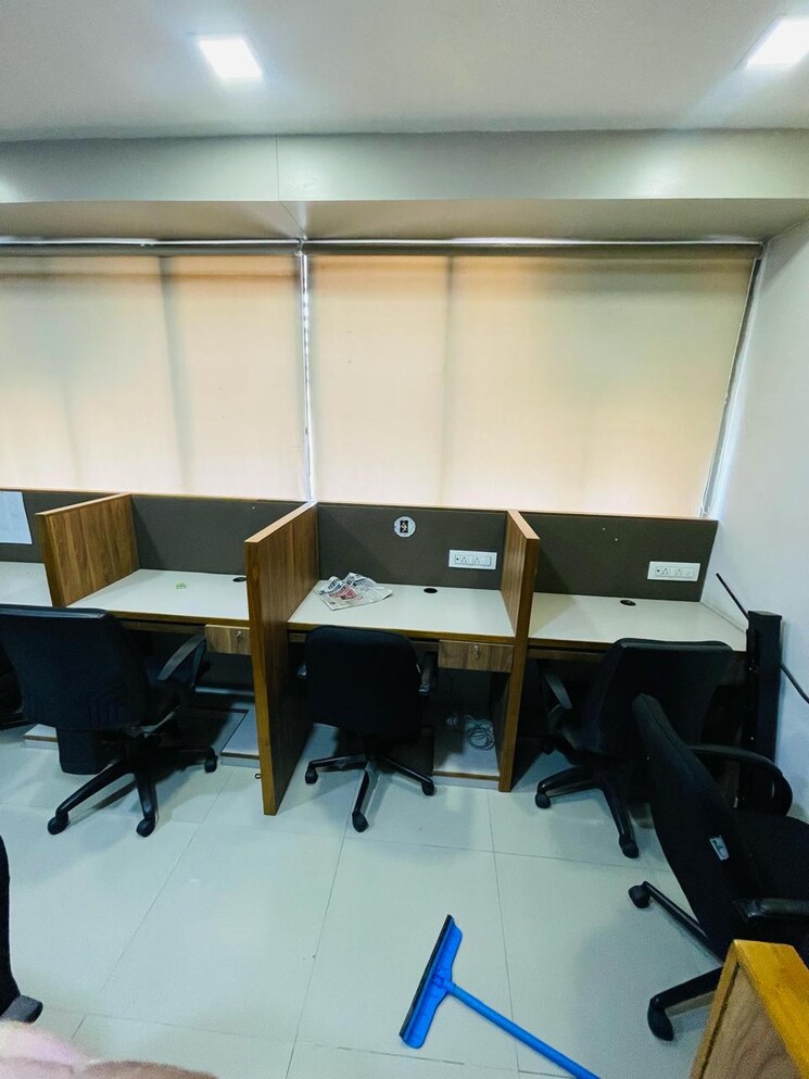 Team Area, science city Commercial Office Space 1311 Sq.Ft. In Science City Ahmedabad 8683874