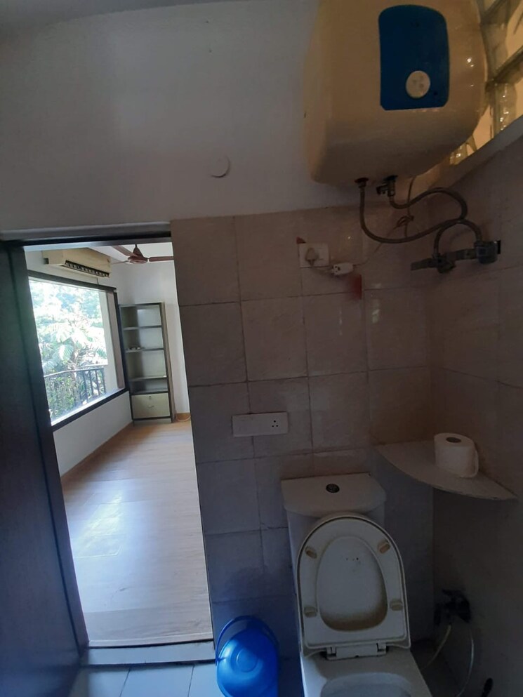 Bathroom, greater kailash i 2 Bedroom 2250 Sq.Ft. Builder Floor In Greater Kailash I Delhi 8619836