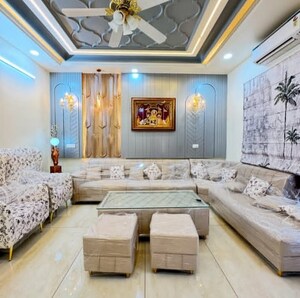 Kitchen in 3.5 BHK Builder Floor at Sector 32 – for Sale