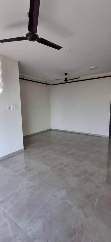 Room in 1 BHK Apartment at Sheth Irene, Malad West – for Rent