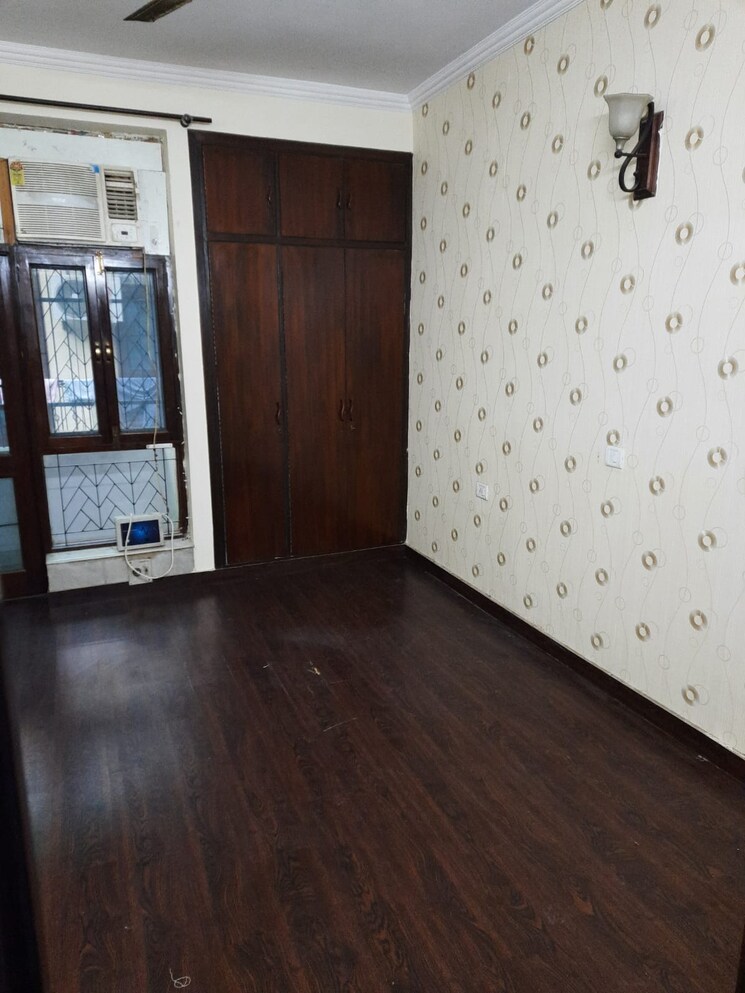 Room, rwa-apartments-sector-50 3.5 Bedroom 2200 Sq.Ft. Independent House In Sector 50 Noida 8683964