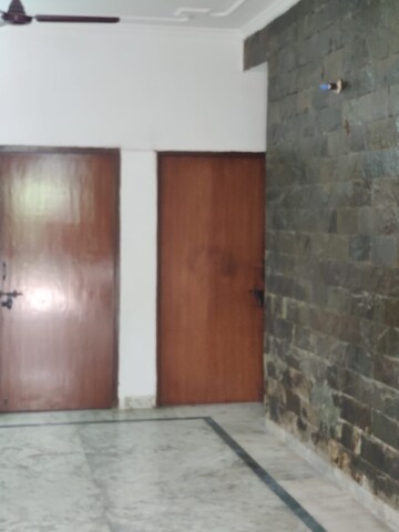 2 BHK Independent House For Rent in Sector 48
