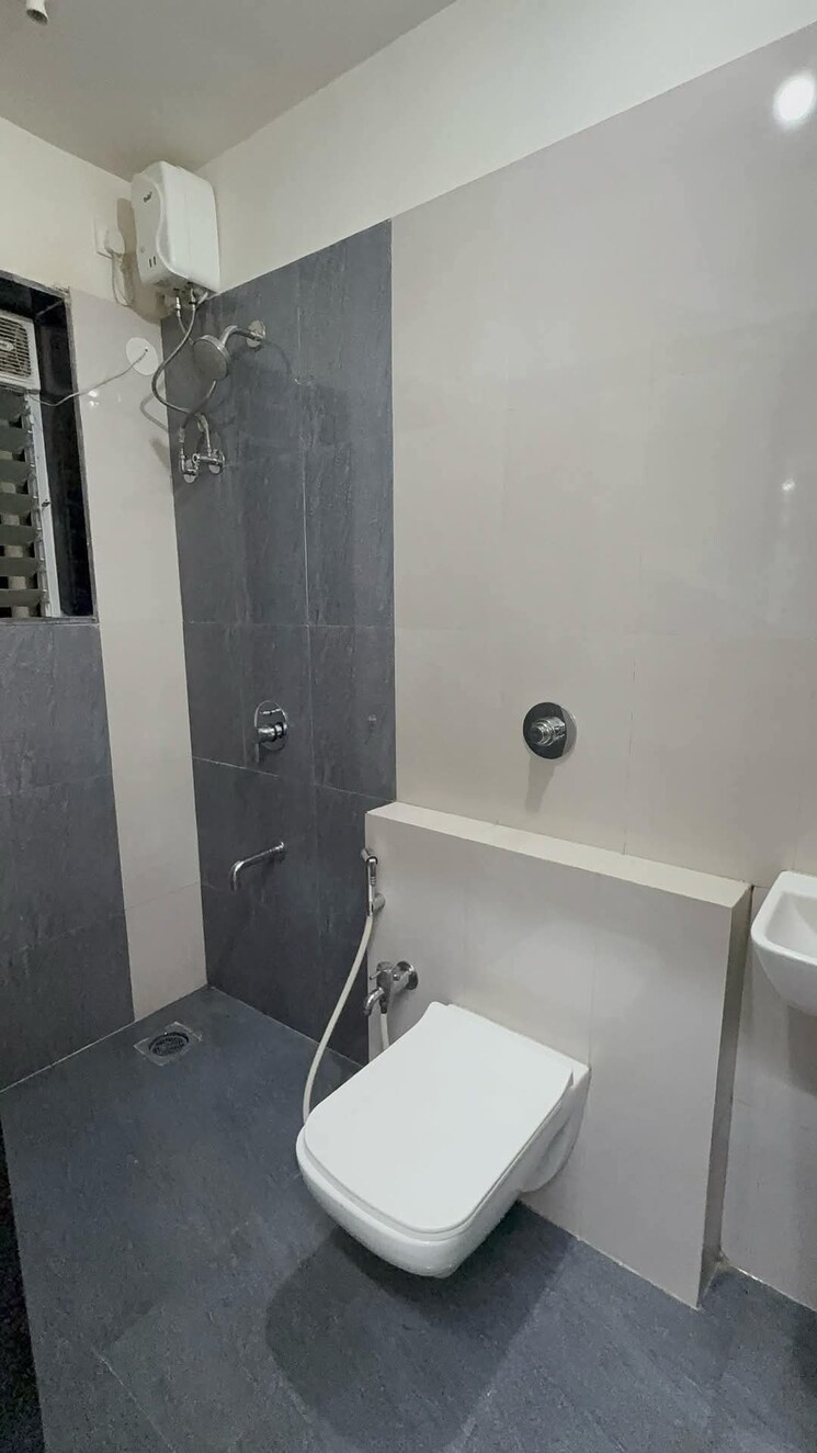 Bathroom, sethia-imperial-avenue 2 Bedroom 668 Sq.Ft. Apartment In Malad East Mumbai 8683968