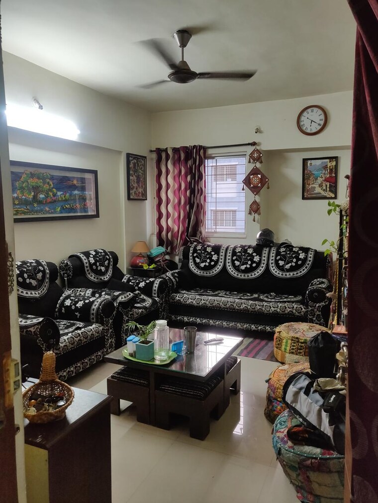 Living Room, tyagi-windwards 2 Bedroom 1050 Sq.Ft. Apartment In Wakad Pune 8683985