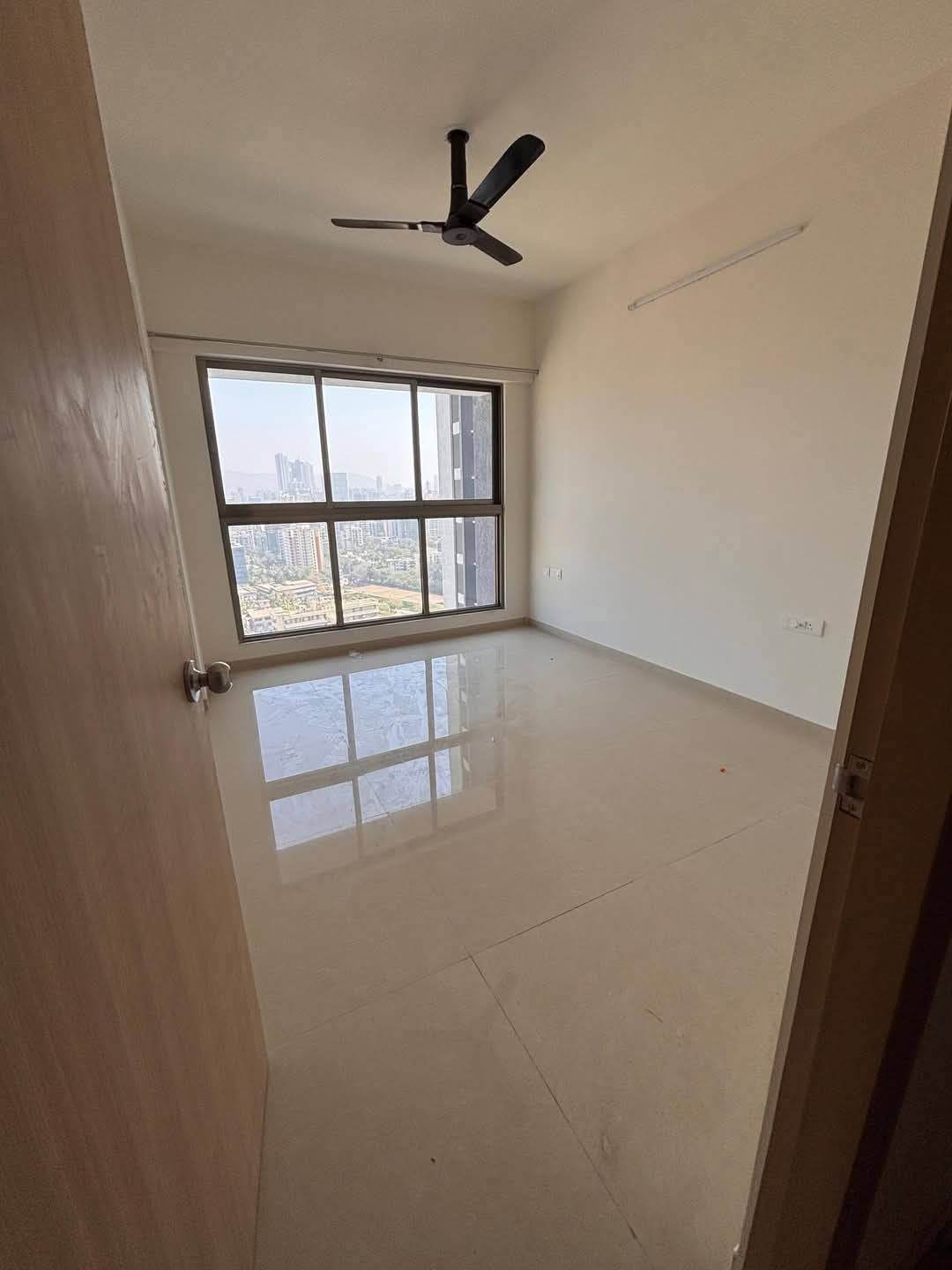 2 BHK Apartment For Rent in Rajesh Raj Infinia