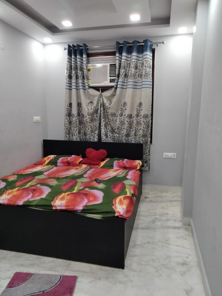Bedroom, tagore garden 2 Bedroom 160 Sq.Yd. Builder Floor In Tagore Garden Delhi 8684006