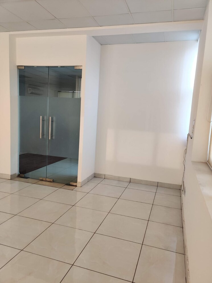 Floor Plan, sector 20 Commercial Co Working Space 2800 Sq.Ft. In Sector 20 Noida 8684005