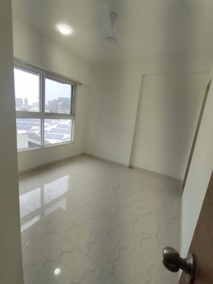 Room, jp-eminence 1 Bedroom 393 Sq.Ft. Apartment In Andheri West Mumbai 8684022