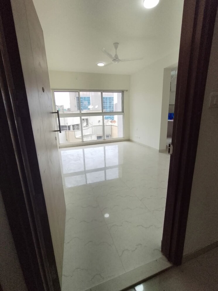 Room, jp-eminence 1 Bedroom 393 Sq.Ft. Apartment In Andheri West Mumbai 8684022