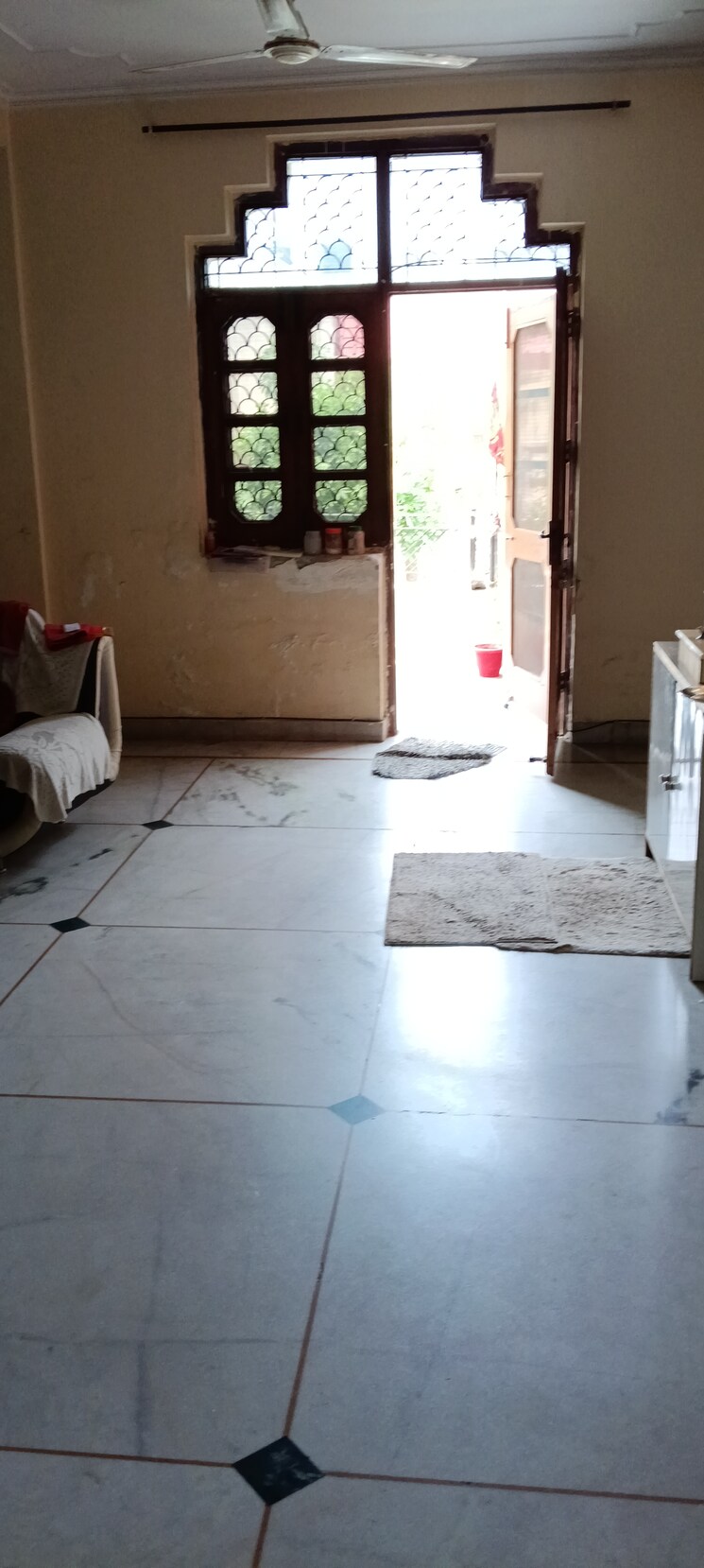 Room, rwa-apartments-sector-26 2 Bedroom 1100 Sq.Ft. Builder Floor In Sector 26 Noida 8684043