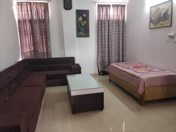 Living Room in 2 BHK Independent House at Gomti Nagar – for Rent