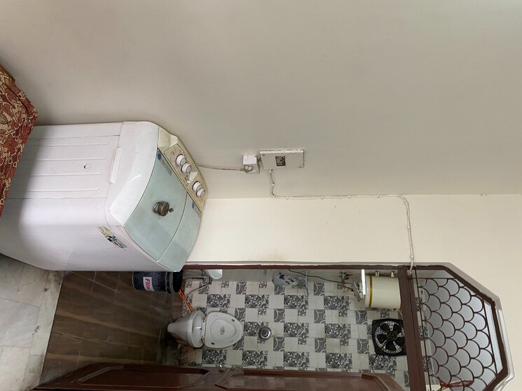 Bathroom, tagore garden 2 Bedroom 160 Sq.Yd. Builder Floor In Tagore Garden Delhi 8684073