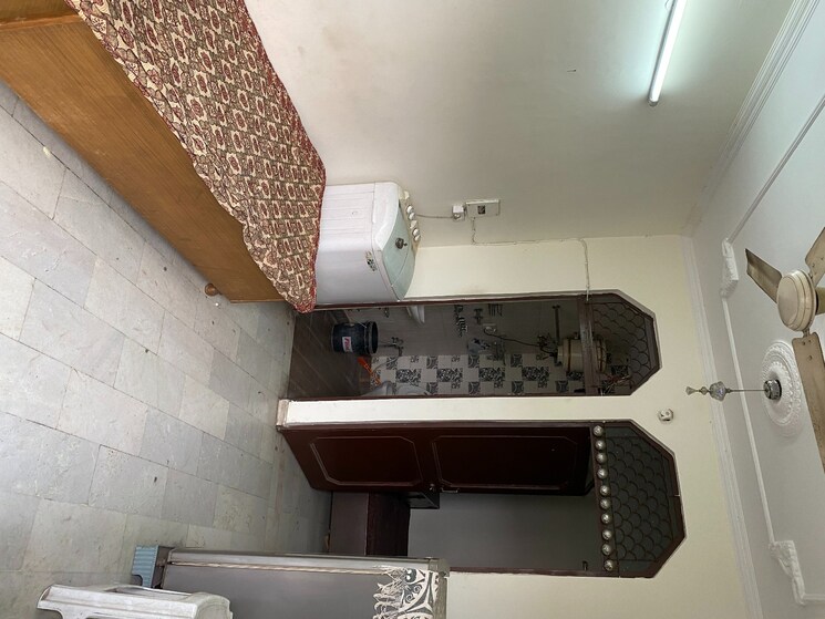 Kitchen, tagore garden 2 Bedroom 160 Sq.Yd. Builder Floor In Tagore Garden Delhi 8684073