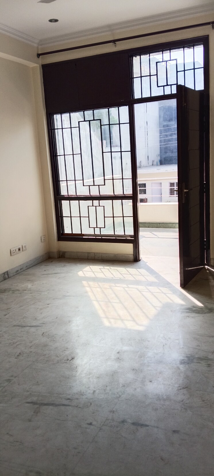 Room, supertech-34-pavilion 6+ Bedroom 300 Sq.Mt. Independent House In Sector 34 Noida 8684108