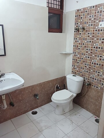 3 BHK Independent House For Rent in RWA Apartments Sector 61, Sector 61