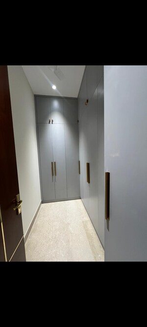 Room in 5 BHK Villa at Palm Residency Chhatarpur, Chattarpur – for Sale