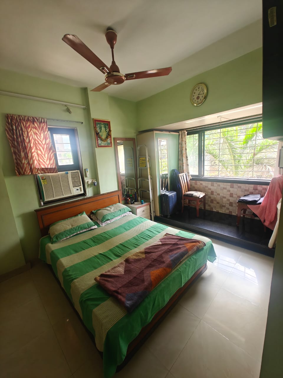 2 BHK Apartment For Rent in Meredian Apartment