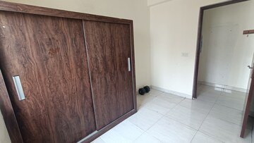 Room in 2 BHK Apartment at Ansal Royal Heritage, Sector 70 – for Rent
