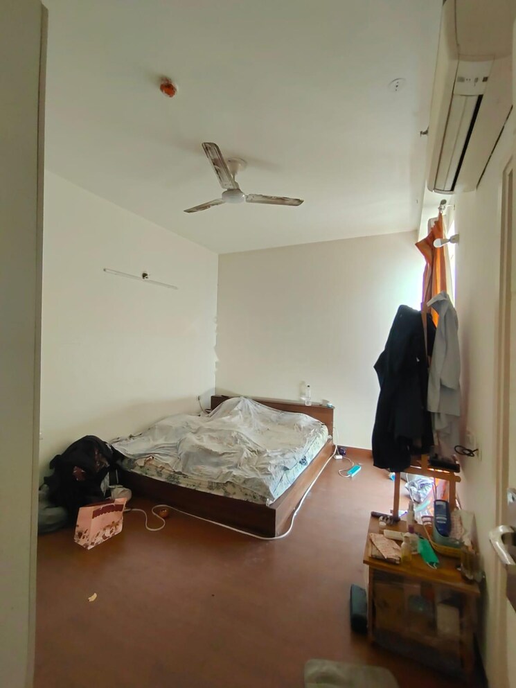 Bedroom, emaar-palm-gardens 3 Bedroom 1975 Sq.Ft. Apartment In Sector 83 Gurgaon 8684172