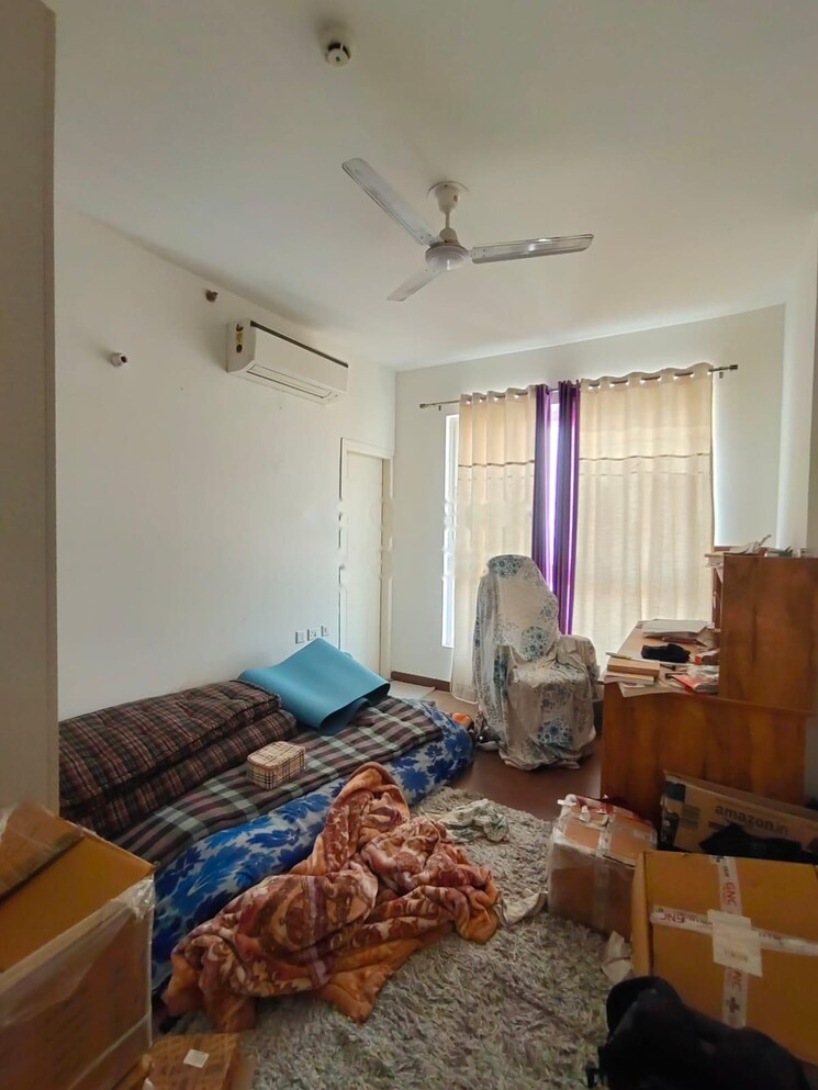 Living Room, emaar-palm-gardens 3 Bedroom 1975 Sq.Ft. Apartment In Sector 83 Gurgaon 8684172