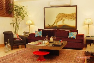 Living Room in 4 BHK Builder Floor at Sector 2 – for Sale
