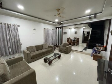 Living Room in 4 BHK Independent House at Om Nivas, Vashi Sector 12 – for Rent