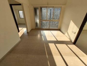 Room in 1 BHK Apartment at Omkar Signet, Malad East – for Rent