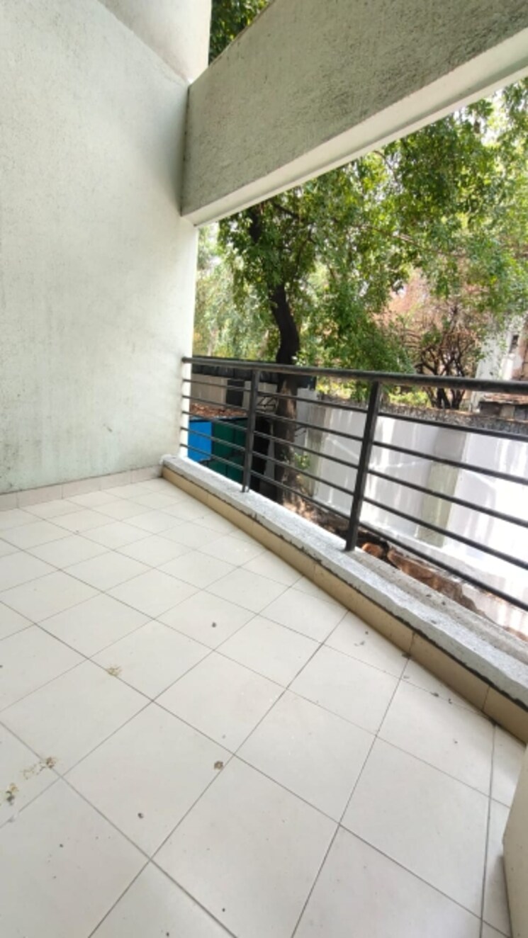 Balcony, erandwane 2 Bedroom 1000 Sq.Ft. Apartment In Erandwane Pune 8684277