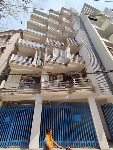 1 BHK Builder Floor For Rent in Saket