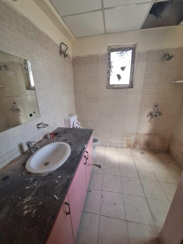 Bathroom in 3 BHK Apartment at ILD Grand, Sector 37c – for Rent