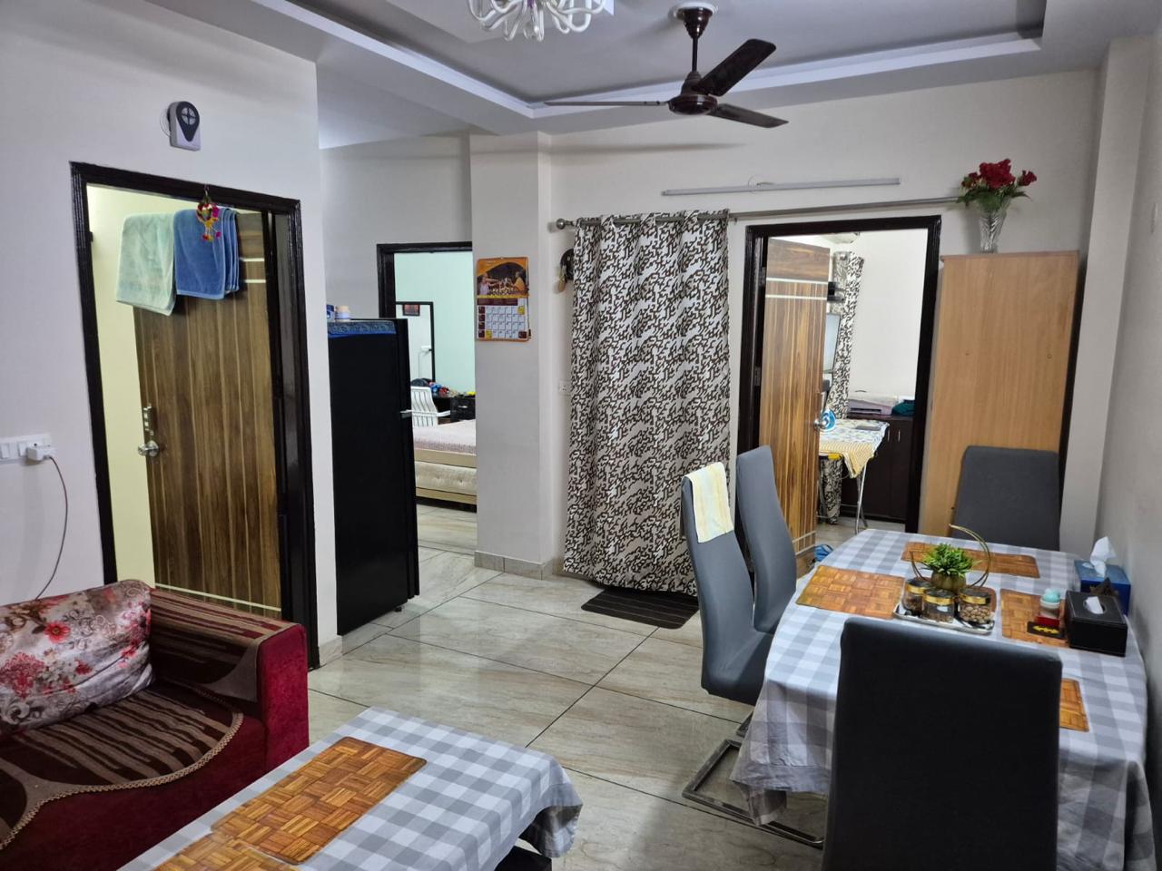 3 BHK + Pooja Room 830 Sq.Ft. Builder Floor in Umang Winter Hills Dwarka Mor