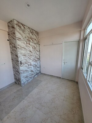 Room in 3 BHK Builder Floor at Puri Kohinoor, Sector 89 – for Sale