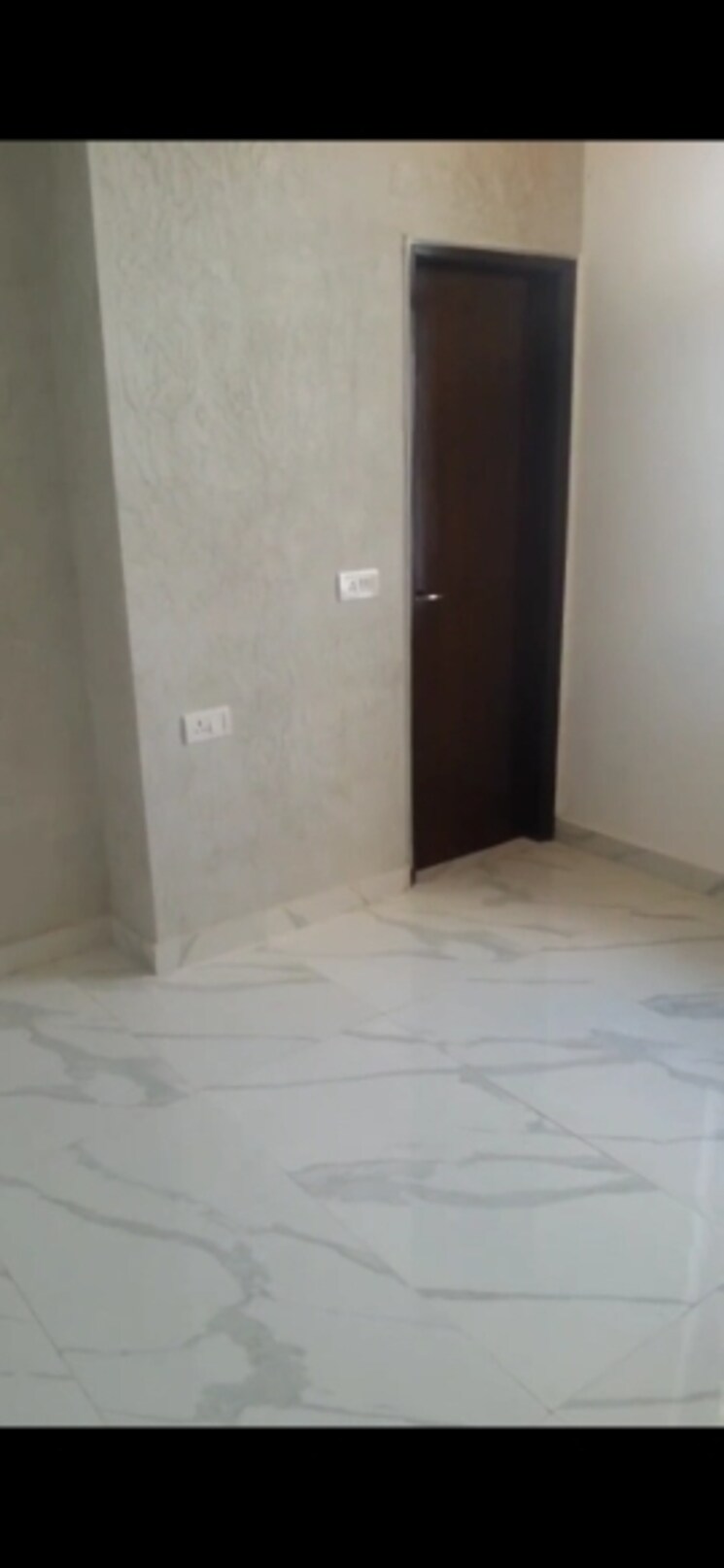 Room, rwa-apartments 3 Bedroom 300 Sq.Mt. Independent House In Sector 31 Noida 8684356