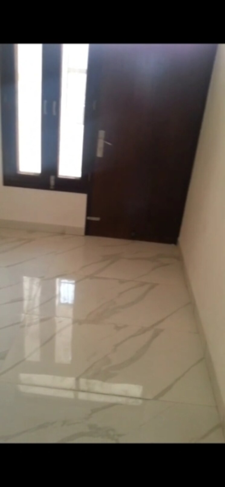 Room, rwa-apartments 3 Bedroom 300 Sq.Mt. Independent House In Sector 31 Noida 8684356