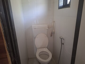 Bathroom in 1.5 BHK Apartment at Wakadewadi – for Rent